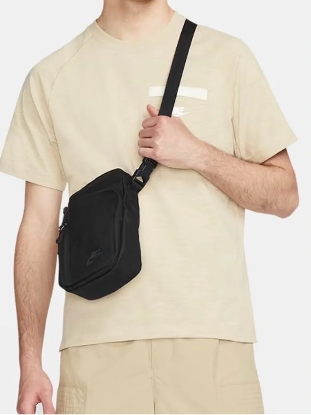 Nike Elemental Premium Crossbody Bag Black and Anthracite Gray Men’s